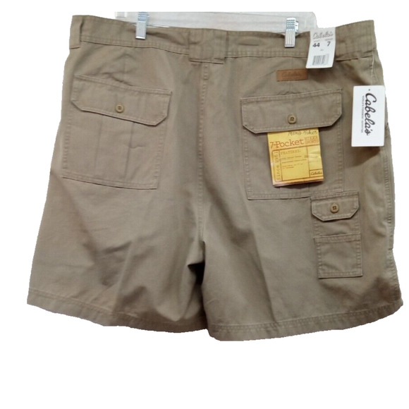 Cabelas Mens 7-Pocket‎ Hiker Cargo Hiking Camping Shorts Beige Size 44x7" New - Picture 1 of 10